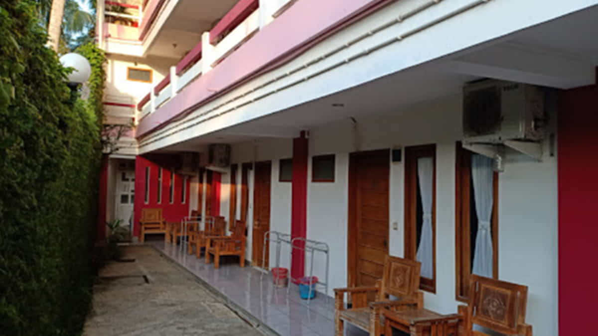 Mia-Kost: Jembatan Penginapan Nyaman di Jantung Cilacap